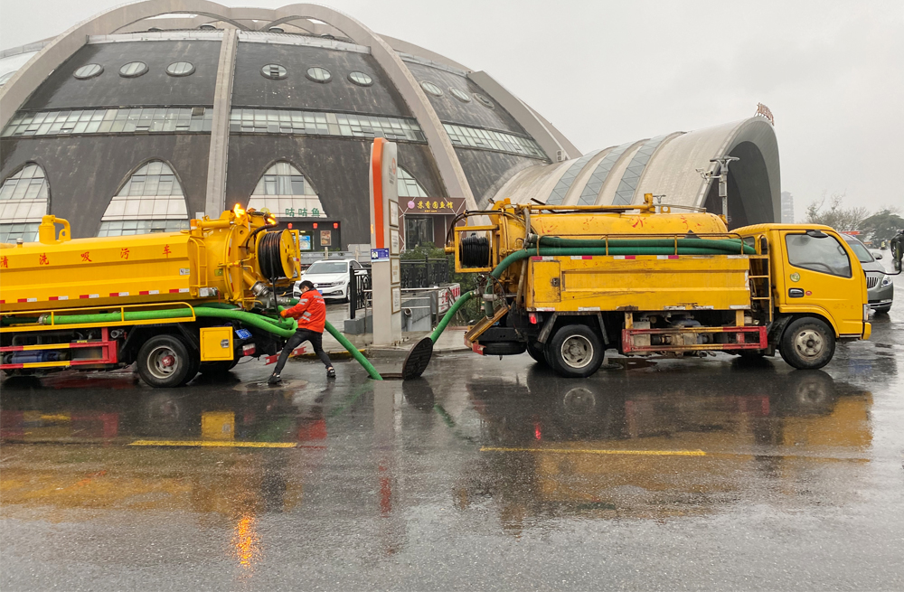271中央门商场管道清淤
